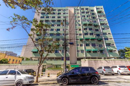 Apartamento para alugar com 65m², 2 quartos e 1 vaga Apartamento para alugar com 65m², 2 quartos e 1 vagaFachada