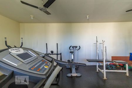 Apartamento para alugar com 65m², 2 quartos e 1 vaga Apartamento para alugar com 65m², 2 quartos e 1 vagaÁrea comum - Academia