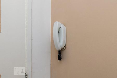 Sala - Interfone de apartamento para alugar com 2 quartos, 50m² em Irajá, Rio de Janeiro