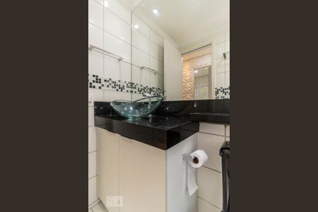 Apartamento à venda com 35m², 2 quartos e sem vagaBanheiro - Armário