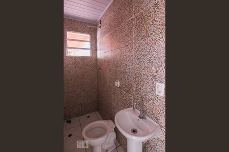 Banheiro de casa para alugar com 1 quarto, 55m² em Vila Pompéia, São Paulo