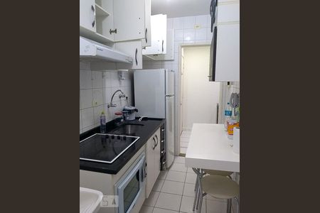 Apartamento à venda com 45m², 2 quartos e 1 vagaCozinha