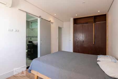 Suite de apartamento à venda com 1 quarto, 56m² em Vila Nova Conceição, São Paulo