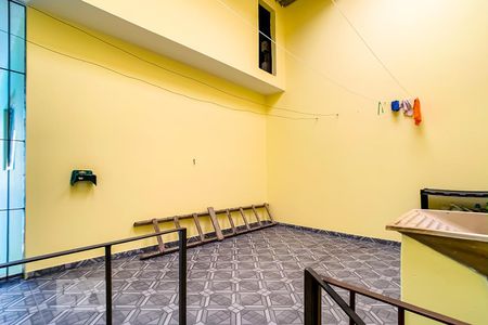 Casa à venda com 167m², 3 quartos e 2 vagas Casa à venda com 167m², 3 quartos e 2 vagasÁrea de Serviço