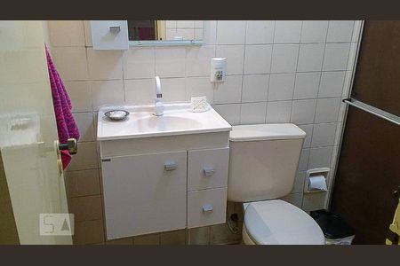 Banheiro de apartamento para alugar com 2 quartos, 50m² em Sítio Pinheirinho, São Paulo