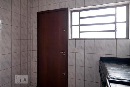 Casa à venda com 120m², 2 quartos e 2 vagas Casa à venda com 120m², 2 quartos e 2 vagasCozinha