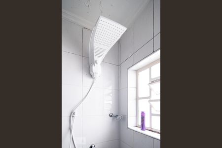 Casa à venda com 120m², 2 quartos e 2 vagas Casa à venda com 120m², 2 quartos e 2 vagasBanheiro Social