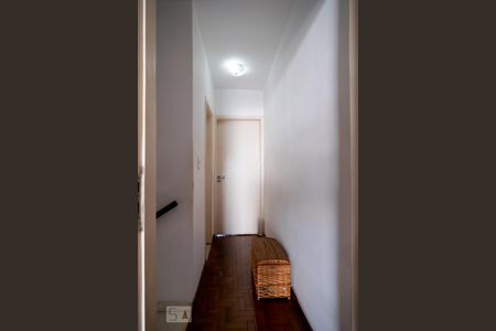 Casa à venda com 120m², 2 quartos e 2 vagas Casa à venda com 120m², 2 quartos e 2 vagasCorredor Quartos