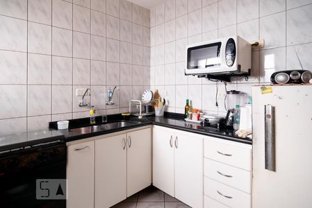 Casa à venda com 120m², 2 quartos e 2 vagas Casa à venda com 120m², 2 quartos e 2 vagasCozinha