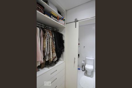 Casa à venda com 580m², 5 quartos e sem vagaBanheiro da Suíte 5