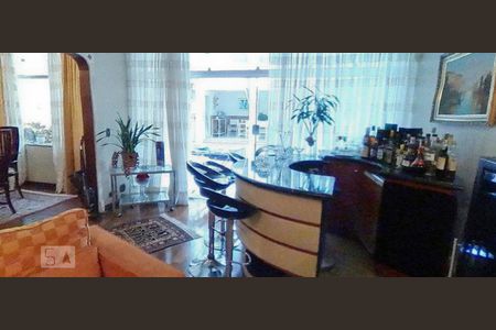 Casa à venda com 580m², 5 quartos e sem vagaSala