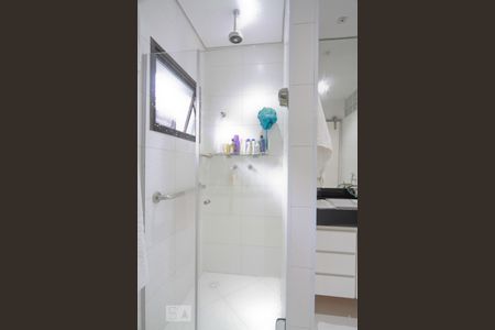 Banheiro da Suíte 3 de casa à venda com 5 quartos, 580m² em Jardim São Bento, São Paulo