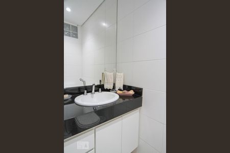 Casa à venda com 580m², 5 quartos e sem vagaBanheiro da Suíte 4