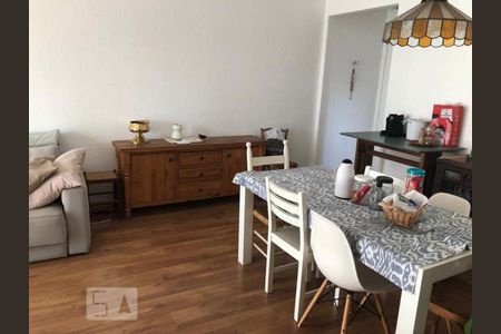 Sala de apartamento à venda com 3 quartos, 130m² em Vila Madalena, São Paulo