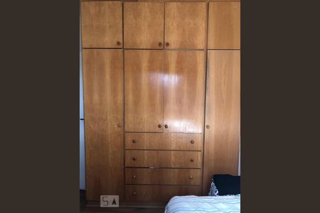 Apartamento à venda com 130m², 3 quartos e 2 vagasQuarto