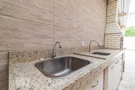 Apartamento para alugar com 133m², 3 quartos e 1 vagaÁrea de Serviço