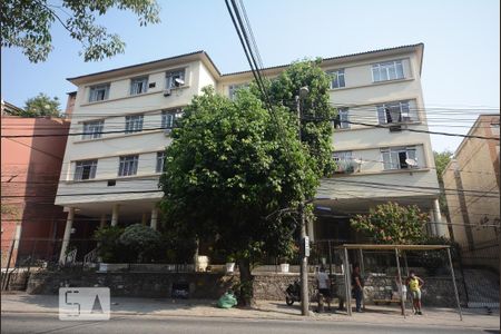 Apartamento para alugar com 133m², 3 quartos e 1 vagaFachada