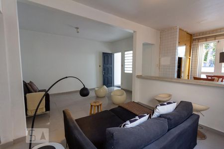 Sala de casa à venda com 2 quartos, 160m² em Conjunto Residencial Butantã, São Paulo