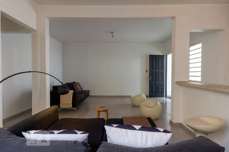 Sala de casa à venda com 2 quartos, 160m² em Conjunto Residencial Butantã, São Paulo