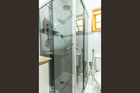 Casa à venda com 190m², 4 quartos e 4 vagasBanheiro suíte master 