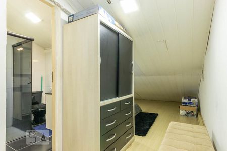 Casa à venda com 190m², 4 quartos e 4 vagasSuíte 2