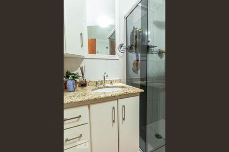 Casa à venda com 190m², 4 quartos e 4 vagasBanheiro suíte master 