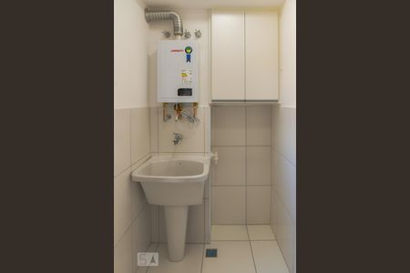 Apartamento à venda com 57m², 2 quartos e 1 vaga Apartamento à venda com 57m², 2 quartos e 1 vagaÁrea de Serviço