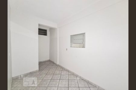 Quarto 01 de apartamento para alugar com 2 quartos, 45m² em Guará Ii, Brasília