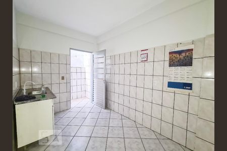 Cozinha de apartamento para alugar com 2 quartos, 45m² em Guará Ii, Brasília