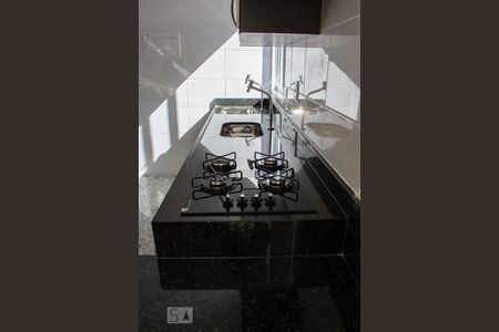 Cozinha - Detalhe de apartamento para alugar com 1 quarto, 40m² em Funcionários, Belo Horizonte