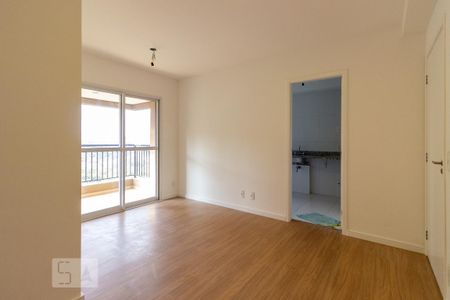 Sala de apartamento para alugar com 2 quartos, 60m² em Jardim Tupanci, Barueri