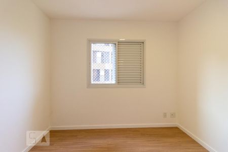 Quarto de apartamento para alugar com 2 quartos, 60m² em Jardim Tupanci, Barueri