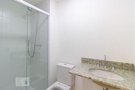 Apartamento para alugar com 60m², 2 quartos e 1 vaga Apartamento para alugar com 60m², 2 quartos e 1 vagaBanheiro da Suíte
