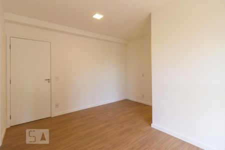 Sala de apartamento para alugar com 2 quartos, 60m² em Jardim Tupanci, Barueri