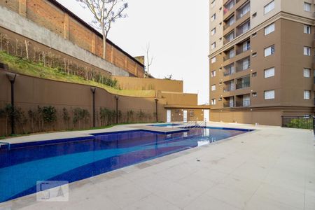 Área Comum: Piscina de apartamento para alugar com 2 quartos, 60m² em Jardim Tupanci, Barueri