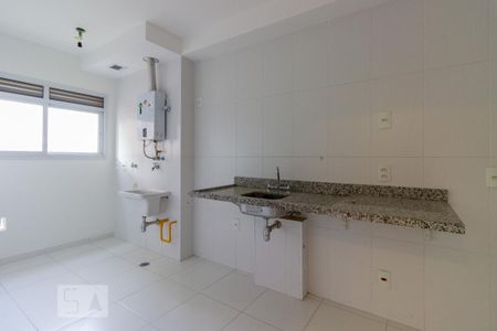 Cozinha de apartamento para alugar com 2 quartos, 60m² em Jardim Tupanci, Barueri