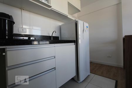 Cozinha de kitnet/studio para alugar com 1 quarto, 21m² em Centro, Curitiba