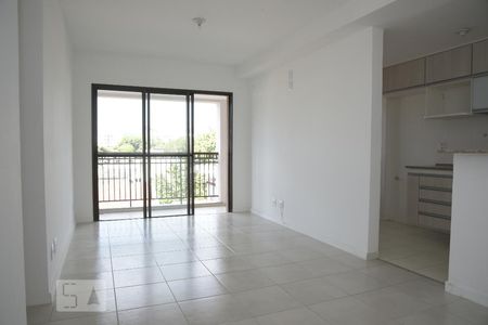 Apartamento para alugar com 70m², 2 quartos e 1 vagaSala