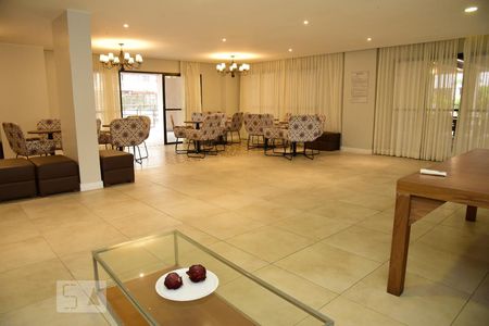 Apartamento para alugar com 70m², 2 quartos e 1 vagaÁrea comum - Salão de festas adulto