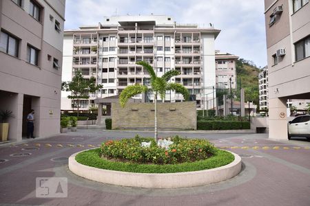 Apartamento para alugar com 70m², 2 quartos e 1 vagaÁrea comum