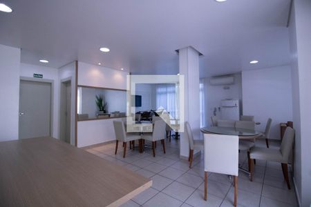 Apartamento para alugar com 64m², 2 quartos e 1 vagaÁrea comum - Salão de festas