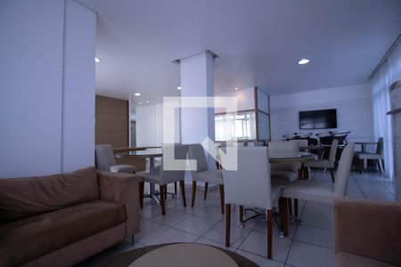 Apartamento para alugar com 64m², 2 quartos e 1 vagaÁrea comum - Salão de festas