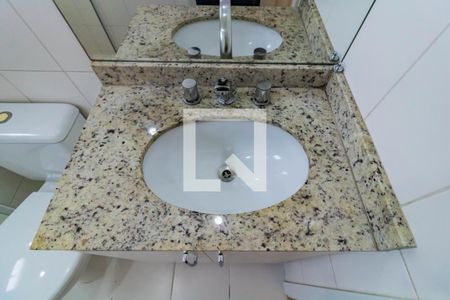 Apartamento para alugar com 64m², 2 quartos e 1 vagaDetalhe do banheiro