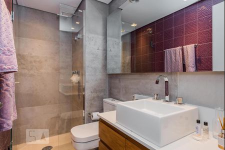 Banheiro Social de apartamento à venda com 2 quartos, 76m² em Vila Anastácio, São Paulo