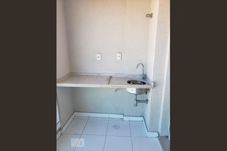 Sacada de apartamento para alugar com 2 quartos, 56m² em Vila Yara, Osasco