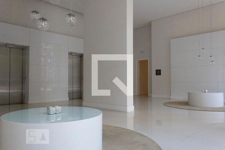 Studio para alugar com 42m², 1 quarto e 1 vaga Studio para alugar com 42m², 1 quarto e 1 vagaHall de entrada