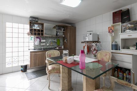 Casa para alugar com 120m², 2 quartos e 1 vagaCozinha