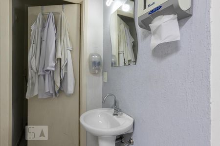 Casa para alugar com 120m², 2 quartos e 1 vagaLavabo