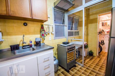 Apartamento à venda com 52m², 1 quarto e sem vaga Apartamento à venda com 52m², 1 quarto e sem vagaCozinha