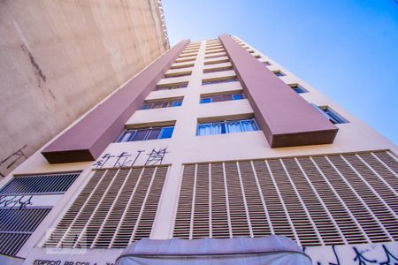 Apartamento à venda com 52m², 1 quarto e sem vaga Apartamento à venda com 52m², 1 quarto e sem vagaFachada